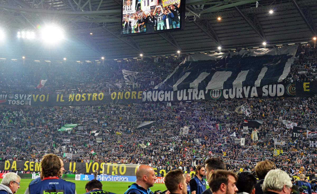 Cori razzisti contro Firenze. Curva Juve chiusa con la sospensiva