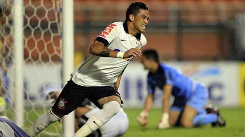 Luciano, una doppietta che fa volare il Corinthians