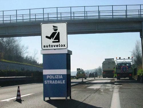 ACI, gli autovelox devono essere ben visibili