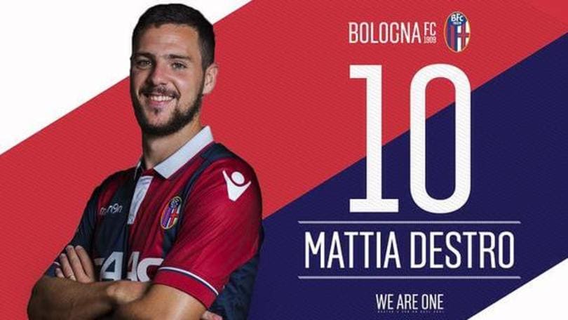Ufficiale Destro al Bologna: avrà la maglia n. 10