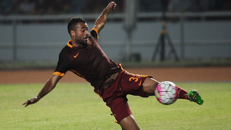 Roma, Cole ai saluti: non convocato per Verona