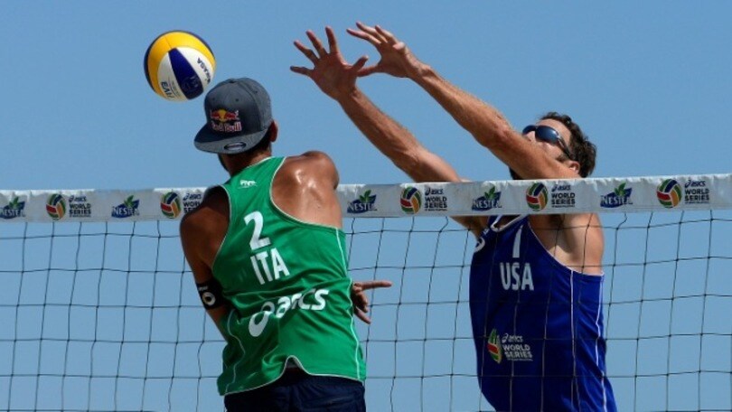Beach Volley: A Long Beach cadono le coppie italiane