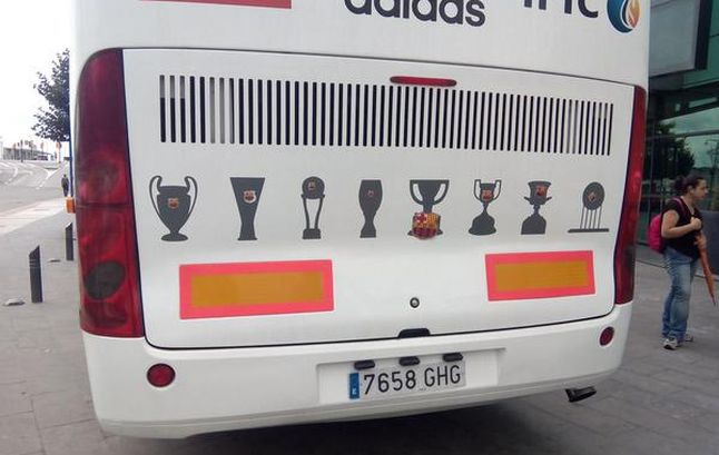Gijon, "scherzetto" sul pullman del Real Madrid