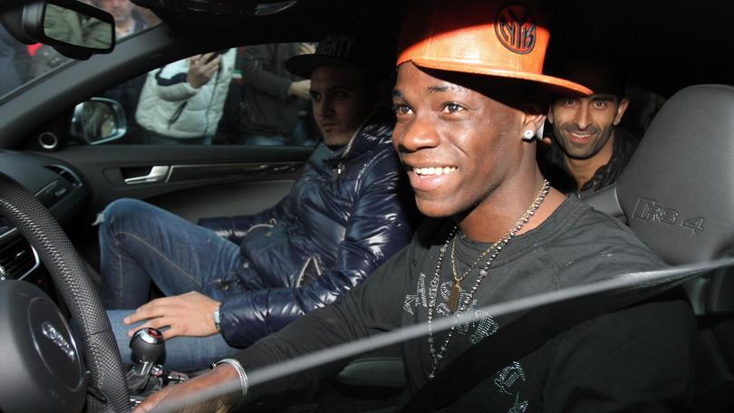 Stelle Premier contro Balotelli: «Prende in giro gli allenatori»