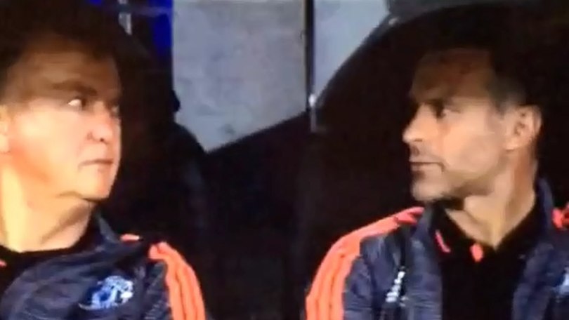 Chicharito sbaglia il penalty, che faccia Van Gaal!