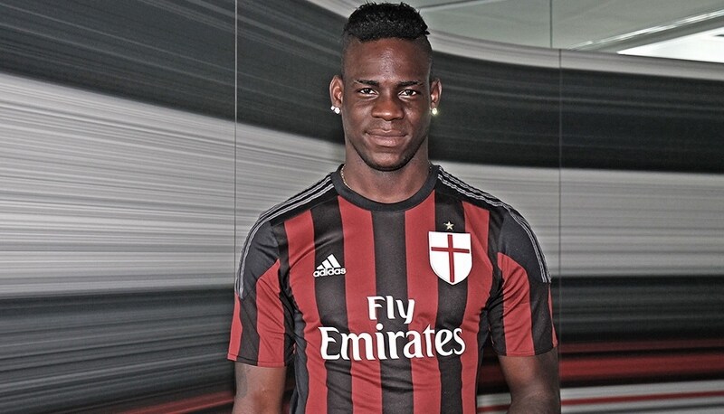 Il Milan ufficializza Balotelli: «Mario è tornato!»