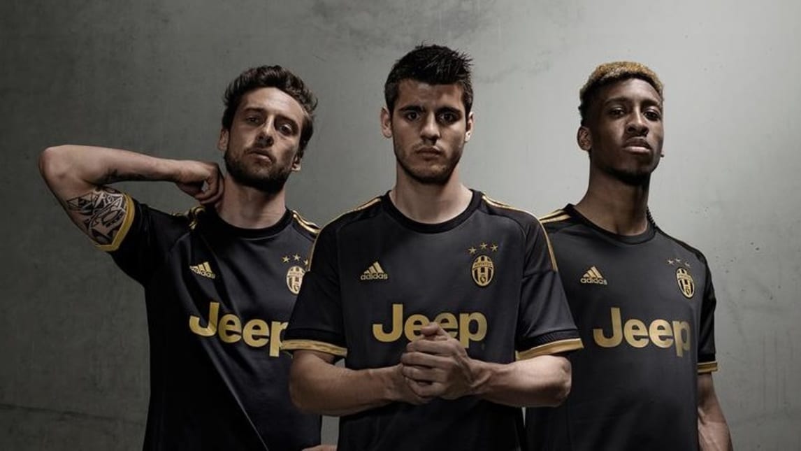Juve, la terza maglia è dorata!