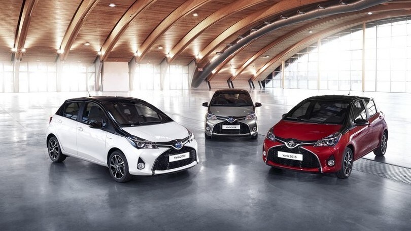 Toyota Yaris Bi-Tone, prove di piccola premium