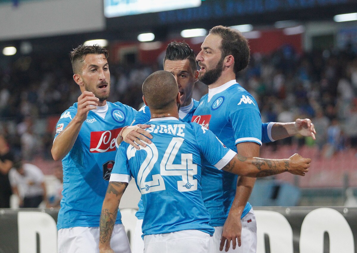 Higuain, a Napoli di corsa verso i duecento gol