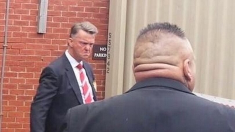 Van Gaal nervoso se la prende con i giornalisti
