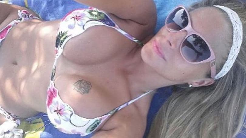 Francesca Cipriani saluta l'estate a modo suo