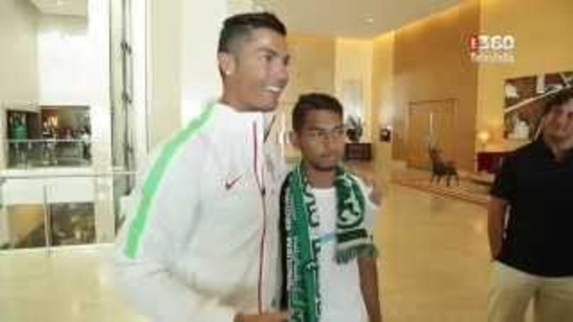 Dopo 10 anni, Ronaldo incontra il sopravvissuto allo Tsunami