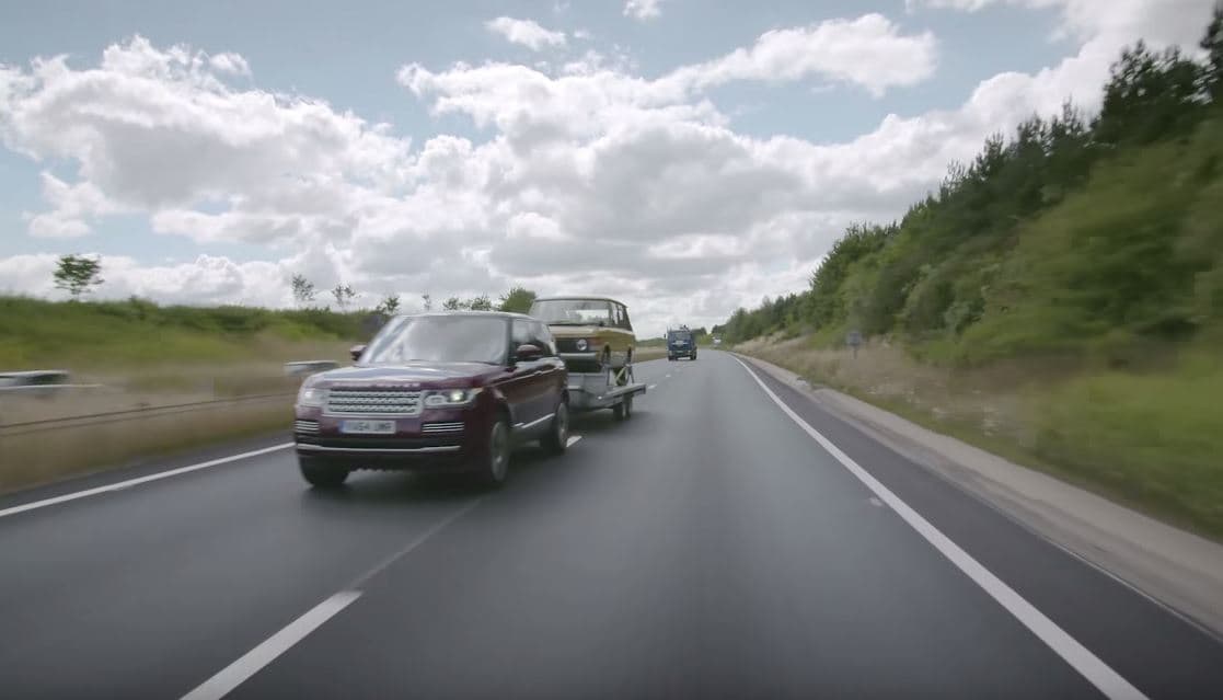 Land Rover Transparent Trailer, il rimorchio "sparisce"
