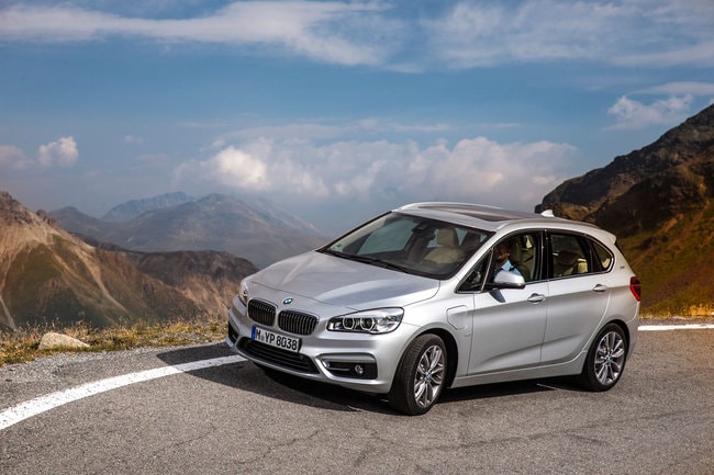 BMW 225xe, arriva l'Active Tourer ibrida e integrale