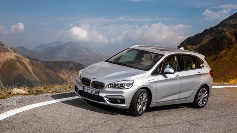 BMW 225xe, arriva l'Active Tourer ibrida e integrale