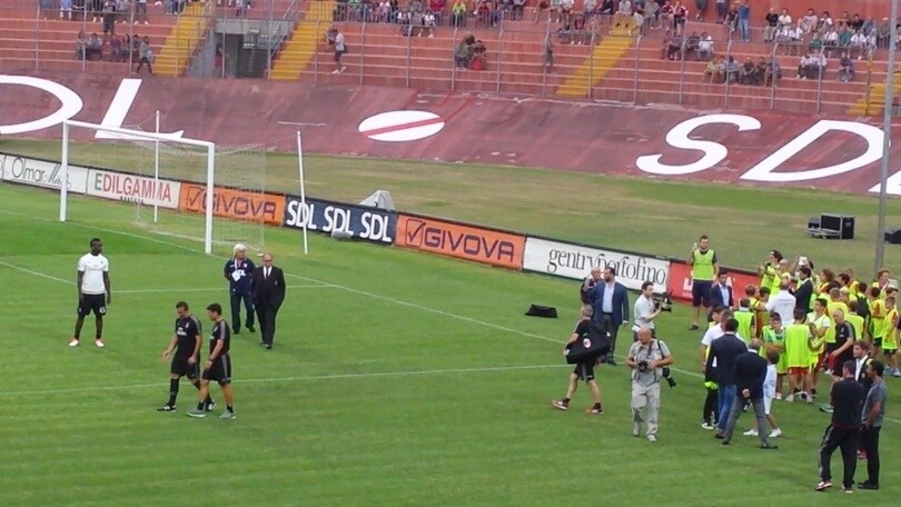 Milan, ovazione per i rossoneri a Mantova