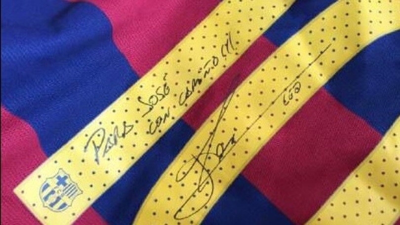 Il figlio di Mou riceve la maglia di Messi: «Sono morto! Il Re!»