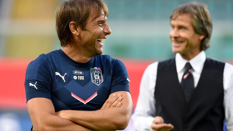 L'Italia si allena al Renzo Barbera: che sorrisi per Conte