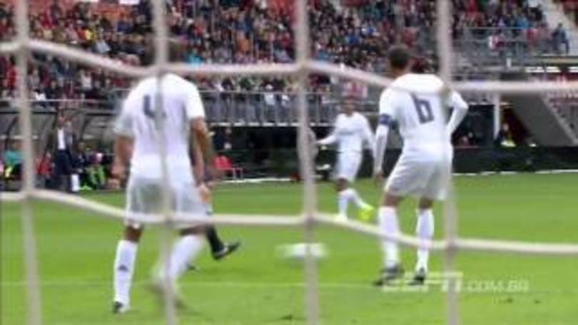 Davids, che gol con le vecchie glorie