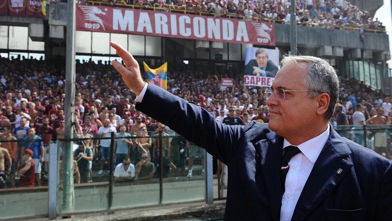 Salernitana, tre punti e abbonamenti riaperti