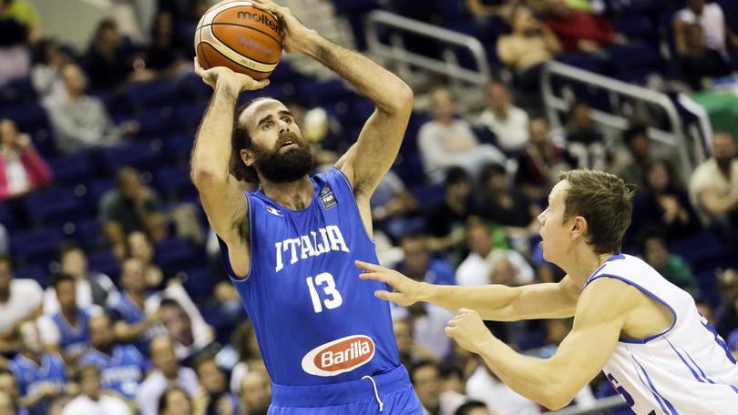 Basket, tegola Italia: Europeo finito per Datome