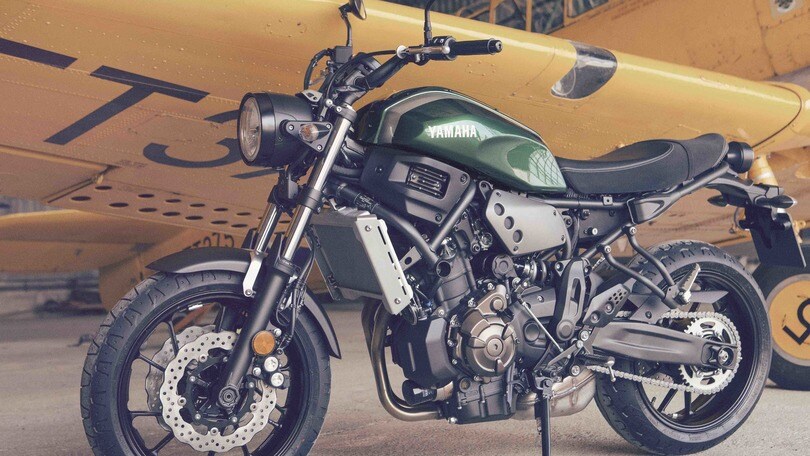 Yamaha XSR700: video