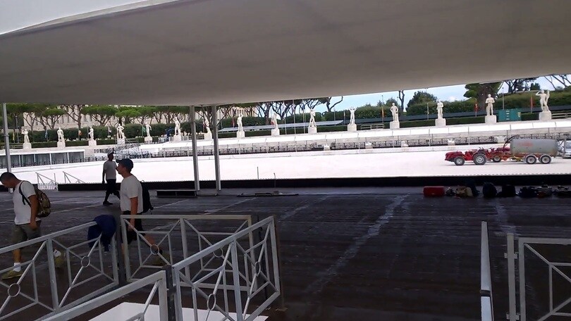Lo Stadio dei Marmi si trasforma per i cavalli