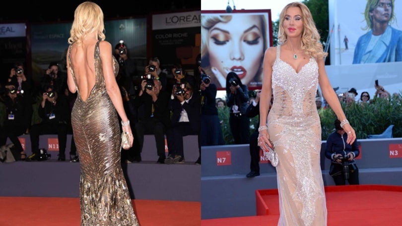 Oro e trasparenze, Valeria Marini osa a Venezia
