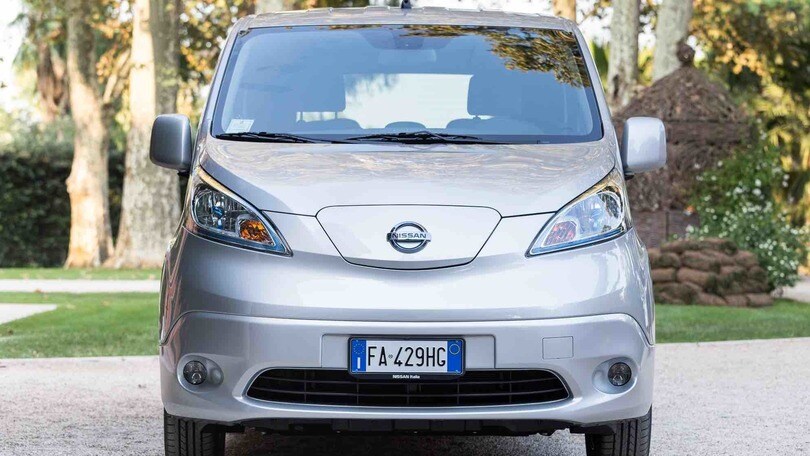 Nissan: una scossa al turismo con Evalia