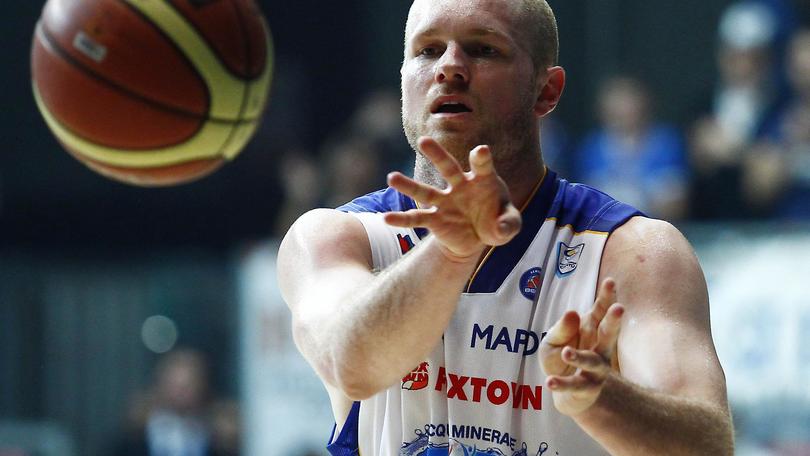 Avellino al completo con Maarten Leunen