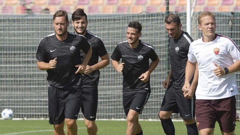 Roma, ultimo allenamento pre-Barcellona
