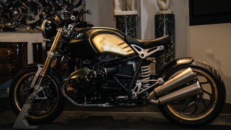 Quando la moto diventa arte: ecco la BMW nineT “tattoo”