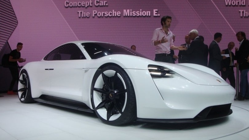 Porsche Mission E: 600 cv elettrici al Salone di Francoforte