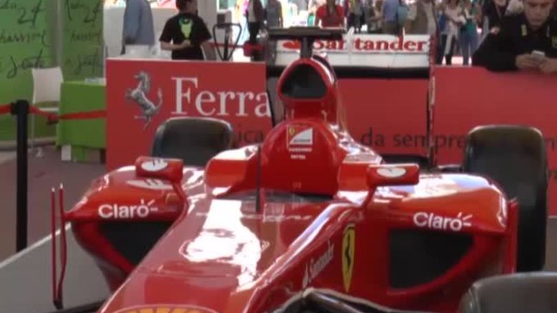 F1, Vettel conquista la pole a Singapore
