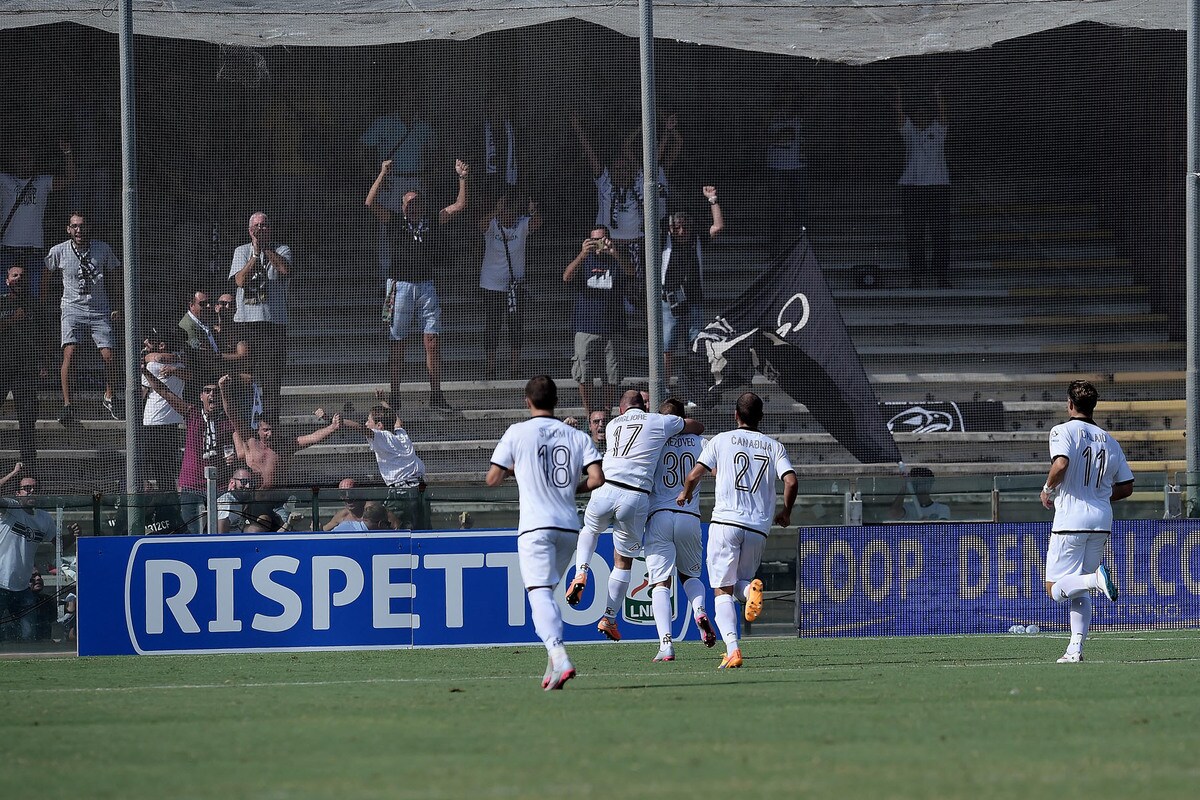 Brutta Salernitana: all'Arechi passa lo Spezia