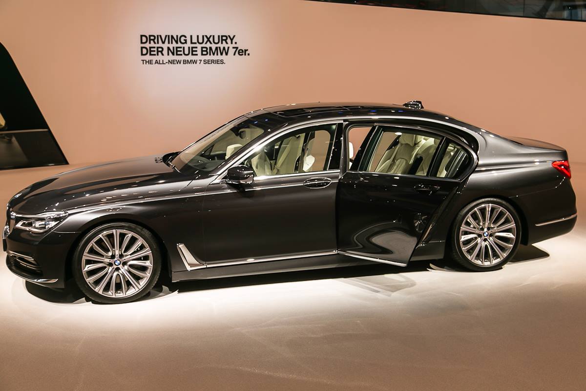 BMW Serie 7, in prima classe al Salone di Francoforte