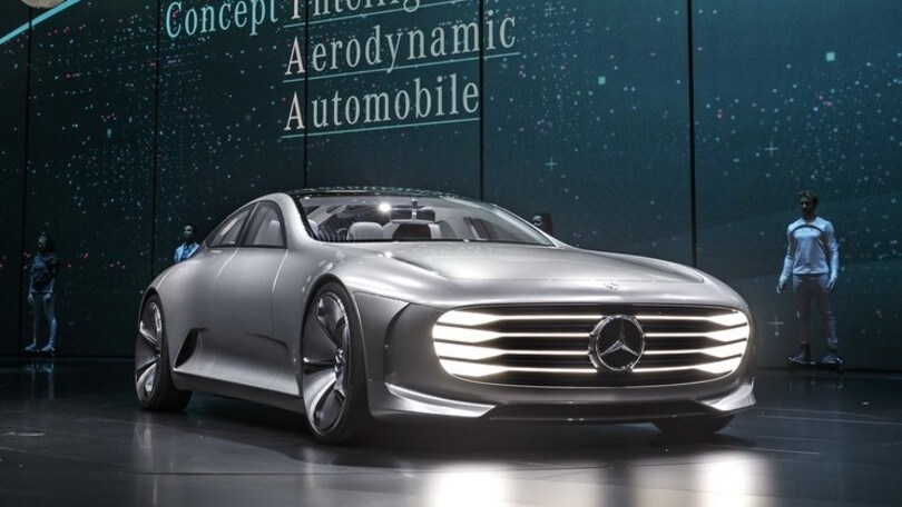 Mercedes, il prototipo cambia forma per consumare meno
