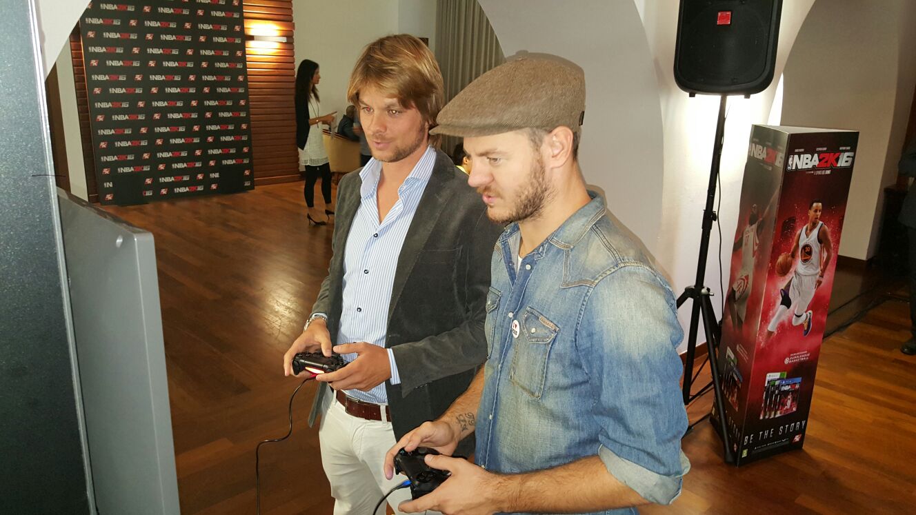 NBA 2K16, alla presentazione c'è Cattelan