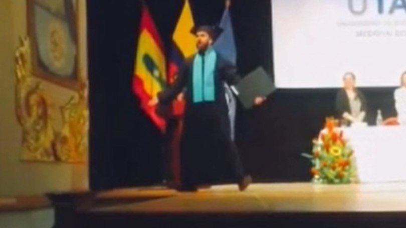 Esultanza alla Cristiano Ronaldo per la laurea, il video spopola