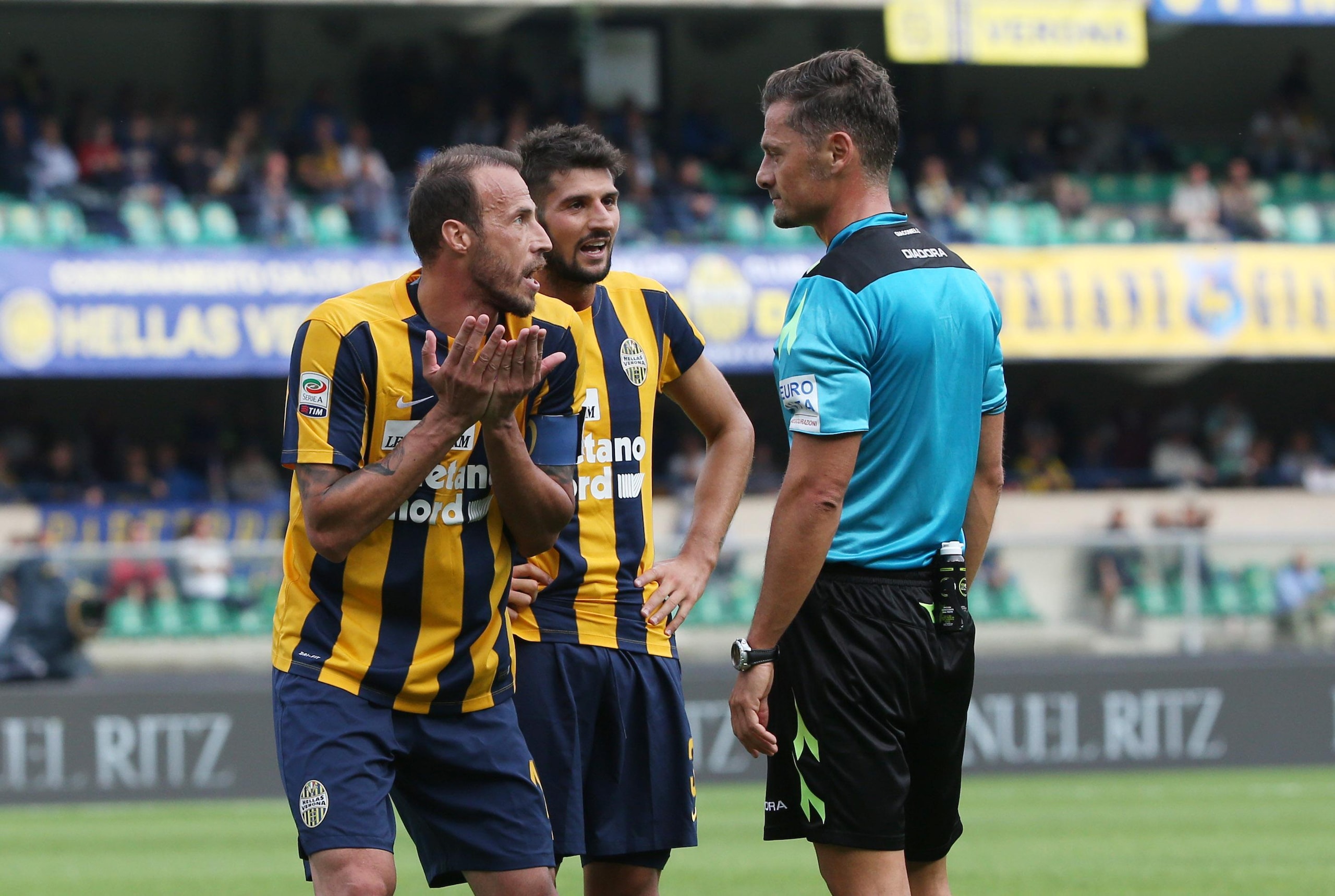 Gol buoni, da annullare, rigori. Giacomelli è un vero disastro
