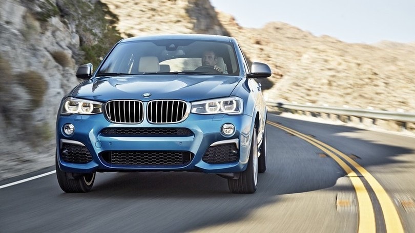 BMW X4 M40i, il SUV compatto da 360 cv