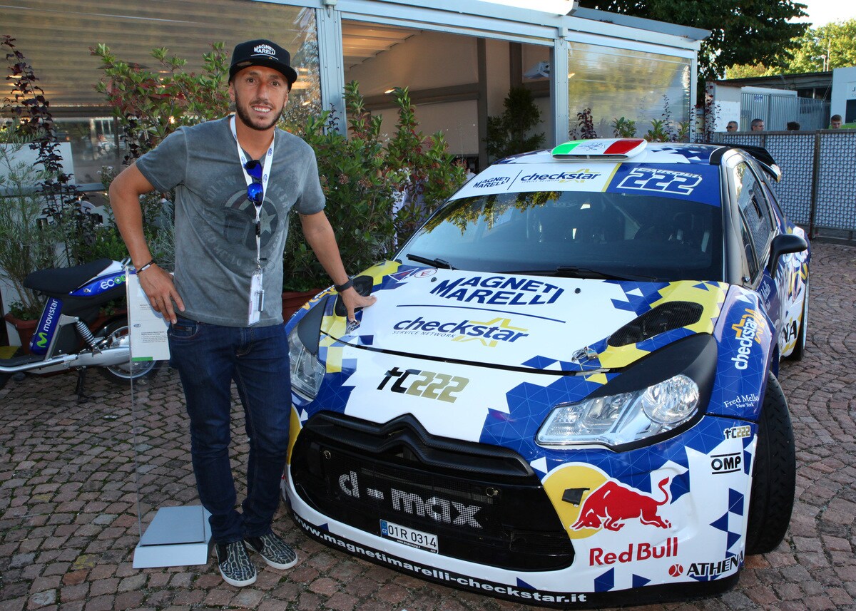 Antonio Cairoli per Fred Mello