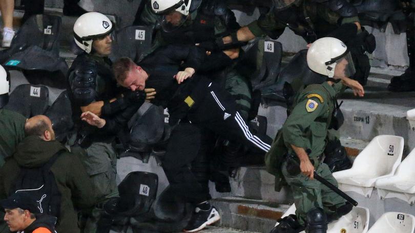 Paok-Dortmund, duri scontri tra tifosi tedeschi e polizia