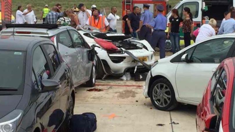 Porsche sulla folla, 26 feriti a Malta