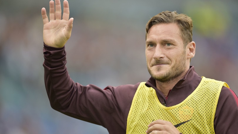Roma, Totti si allena: rientra a fine mese