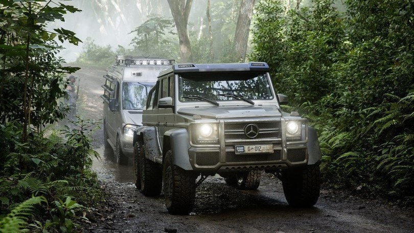 Jurassic World, il "cast" Mercedes