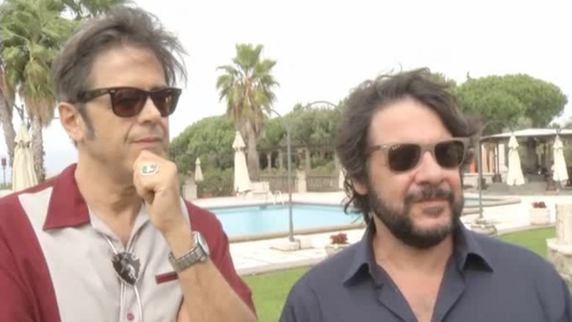 Lillo e Greg: aneddoti sul Napoli dal set di Natale col boss