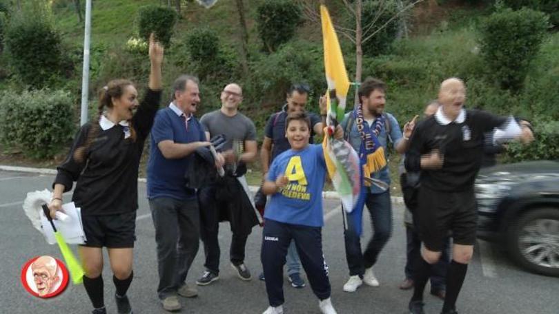 I tifosi del Frosinone e della Lazio ballano sulle note di Stayin' Alive