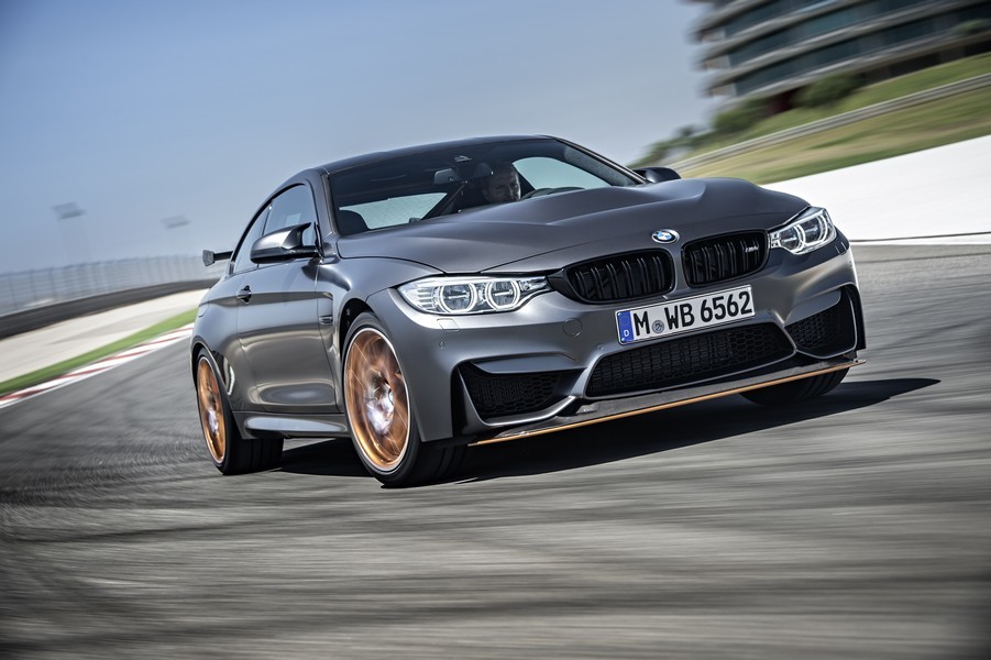 BMW M4 GTS, sfida alla Alfa Giulia