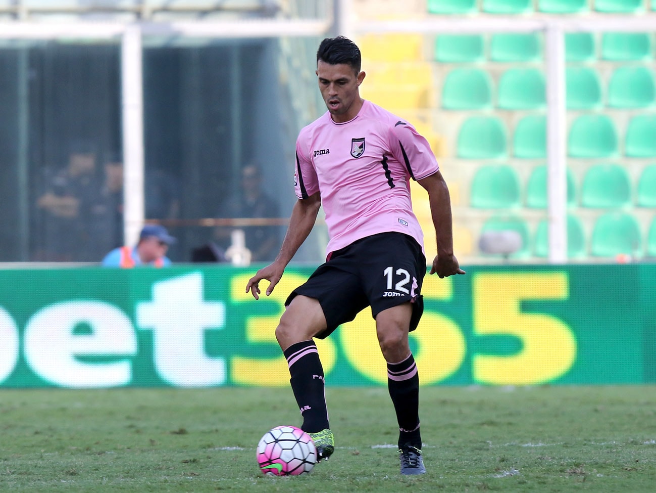 Calciomercato Palermo, Gonzalez in uscita: piace a tre club